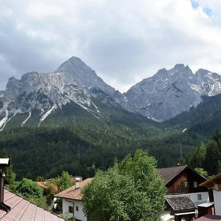 דירה Ferienhaus Zugspitze *